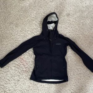 Patagonia Black Rain Jacket w/hood XS